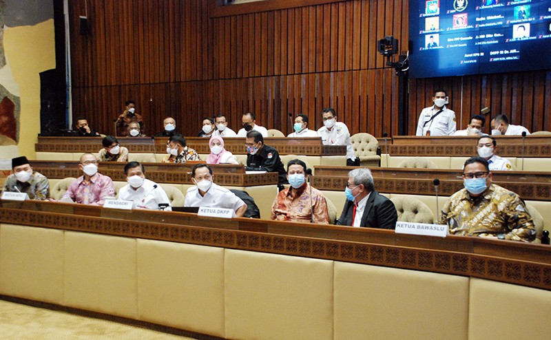 KPU, Bawaslu, Mendagri dan DKPP Raker Dengan Komisi II DPR