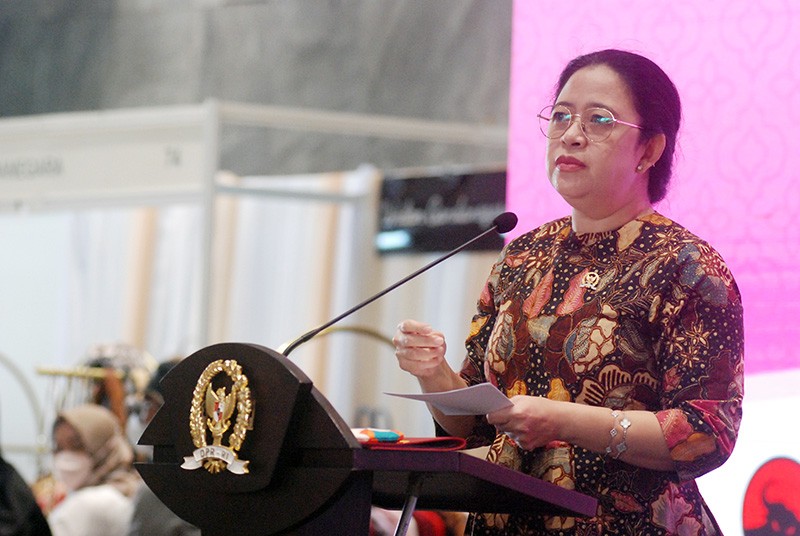 Buka Bazar Murah PIA DPR, Puan Harap Bisa Bantu UMKM