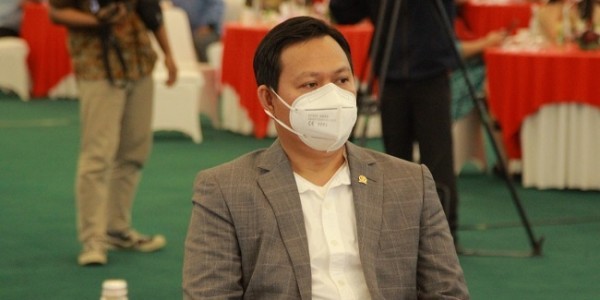 Sultan Sebut NII Tak Lebih Berbahaya Ketimbang Naiknya Harga Bahan Pokok 