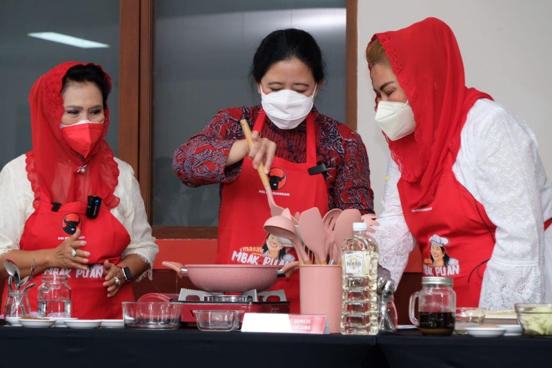 Puan Demo Masak: Meski Tidak Jago, Harus Bisa Masak