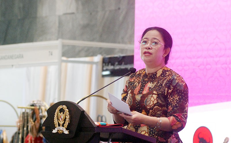 Puan  Cek Harga Sembako Dan Hadiri Pembukaan Program Air Bersih  Desa yang Selalu Kekeringan di Jateng