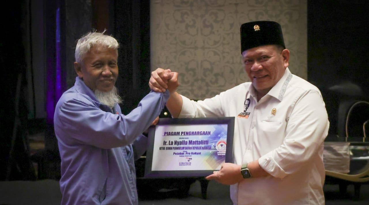 Hadiri Diskusi APIB, LaNyalla Dapat Penghargaan Pejabat Pro Rakyat