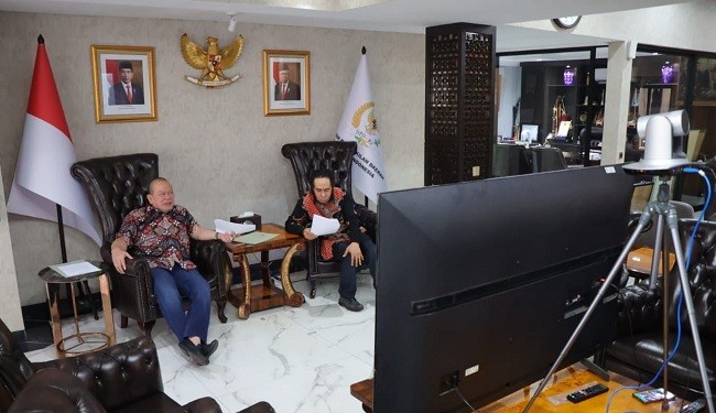 Perkuat Hubungan Bilateral, Ketua DPD RI dan Wakil Ketua Duma Rusia Jalin Komunikasi