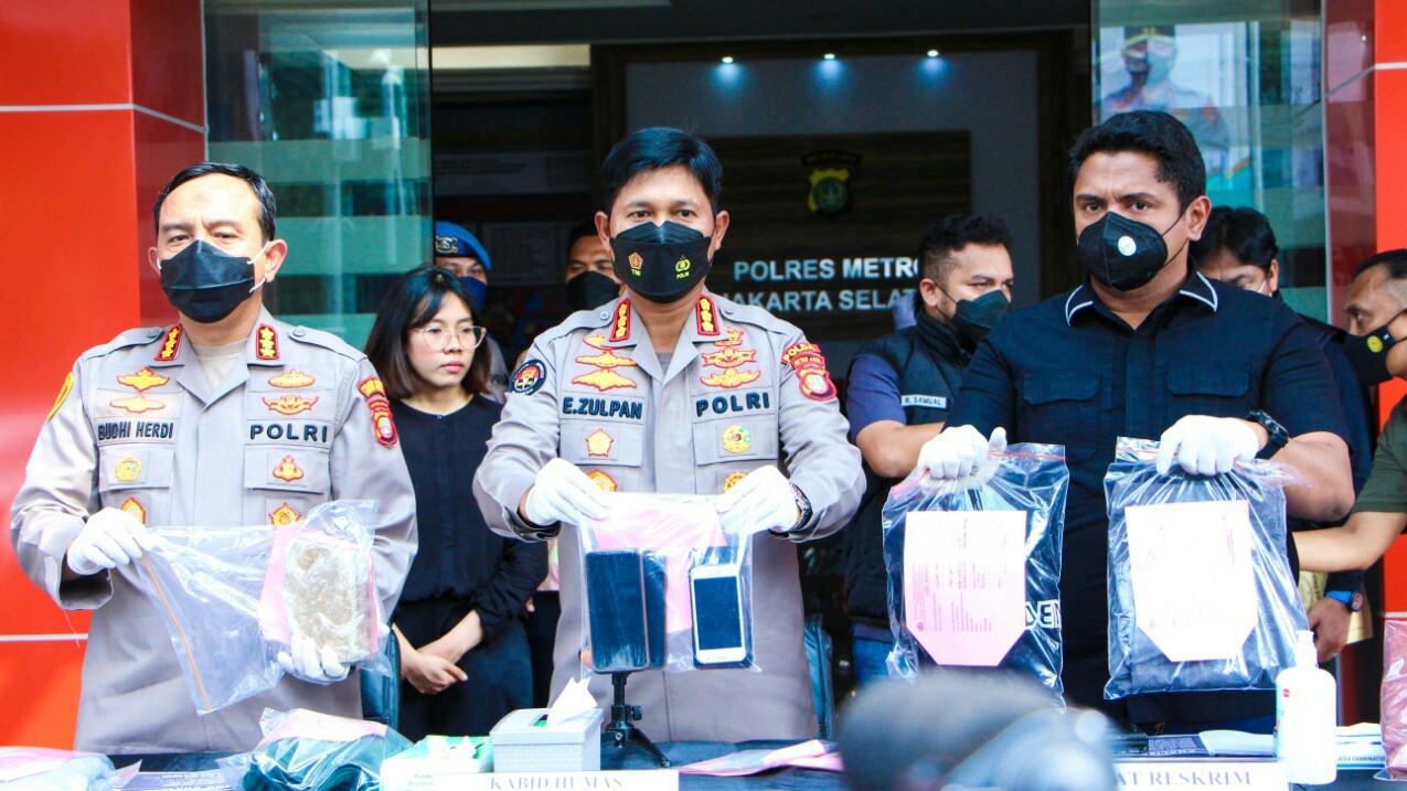 Modus Begal TNI di Kebayoran Baru, Minta Rokok Lalu Lempar Batu