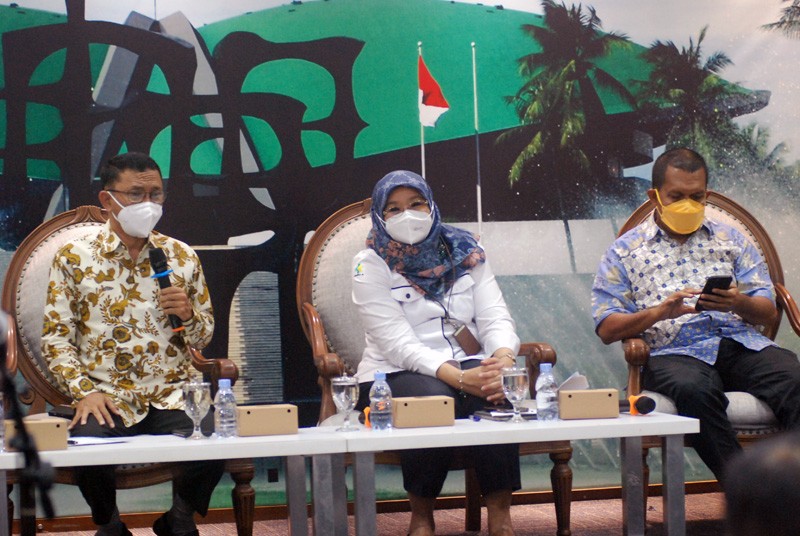 Dialeltika Demokrasi DPR  tema "Hepatitis Akut Mengancam, Bagaimana Antisipasinya"?