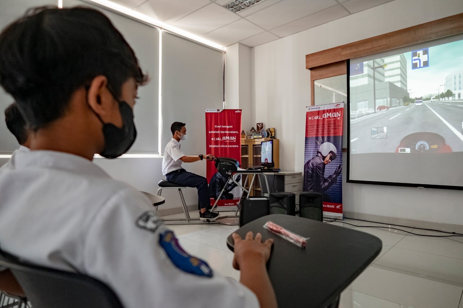 YPA-MDR Gelar Pelatihan Aman Berlalu Lintas Ke Anak Sekolah di Astra Motor Yogyakarta