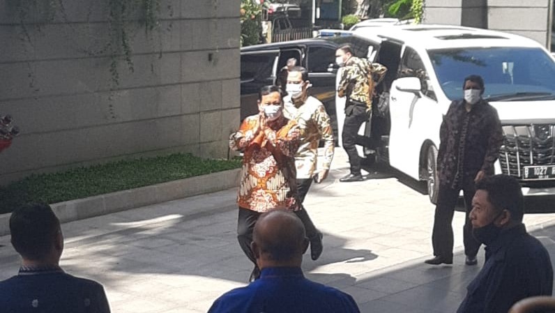 Temui Surya Paloh, Prabowo : Hanya Makan Siang