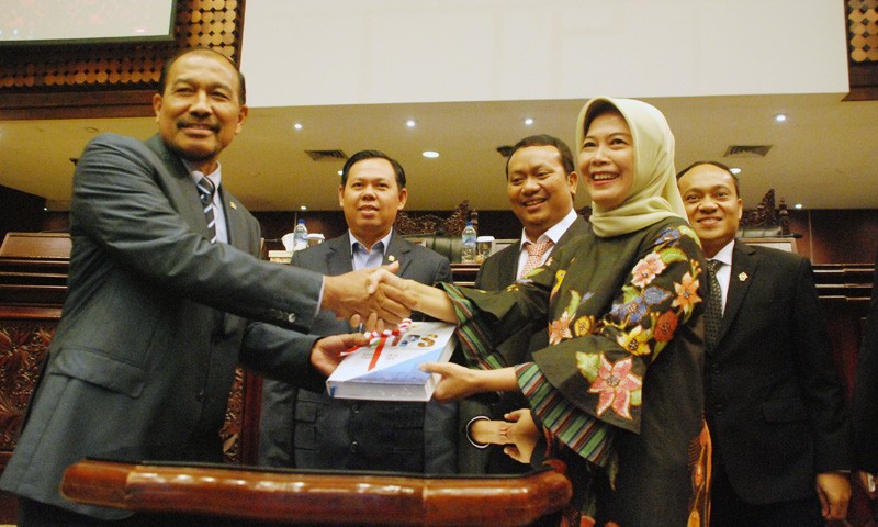 Sidang Paripurna Luar Biasa DPD RI Penyampaian Laporan Ikhtiar BPK