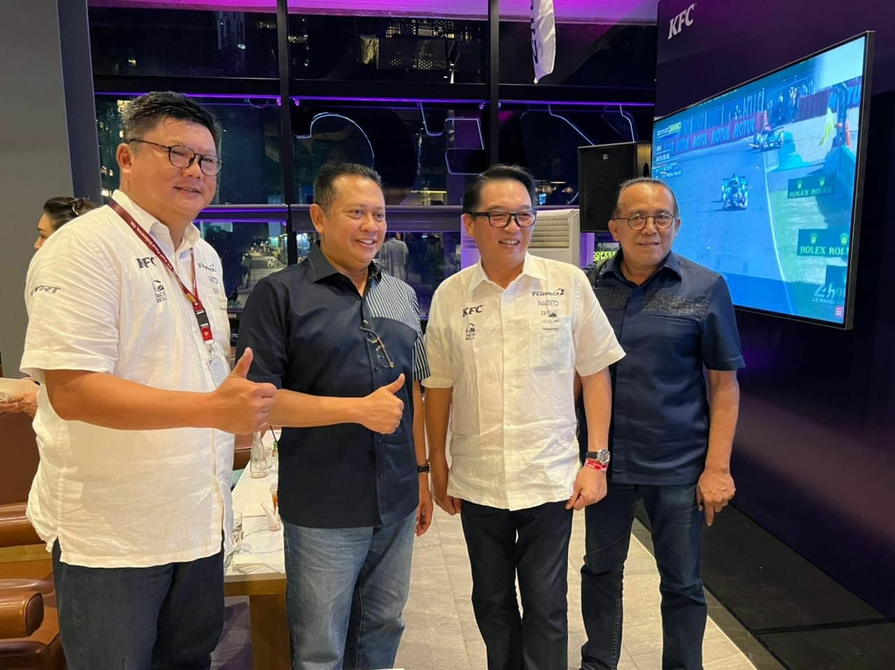 Dukung Sean Gelael di Le Mans, Bamsoet Nobar dengan Ratusan Penggemar Otomotif