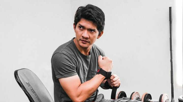 Diduga Aniaya Orang Hingga Luka, Iko Uwais Dilaporkan ke Polisi