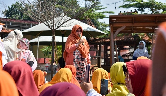 Anis: Perempuan PKS Harus  Berikan Kontribusi Terbaik dalam Melayani Masyarakat