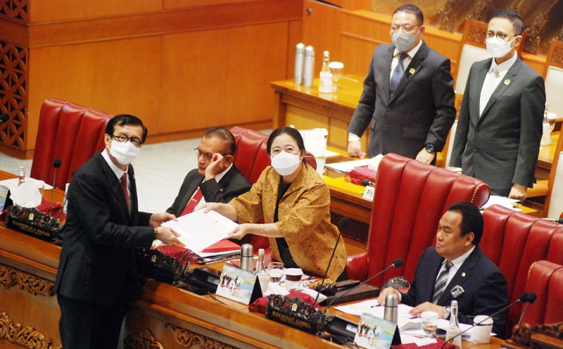 MenkumHam Ikuti Rapat Paripurna DPR