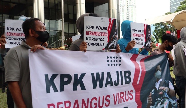 Gelar Mimbar Bebas, Massa Sapu Dukung KPK Gercep Tuntaskan Kasus Formula E