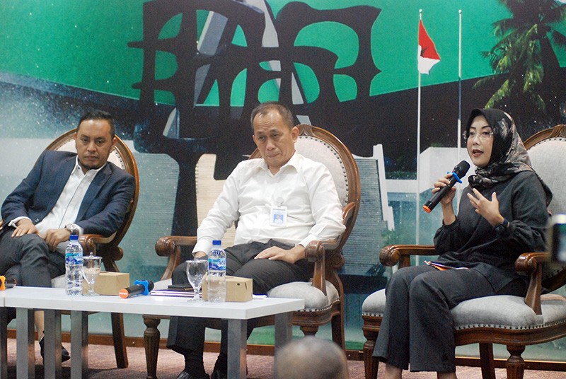 Diskusi Forum Legislasi DPR tema "Darurat Kekerasan Seksual Anak, Bagaimana Implementasi UU TPKS?"