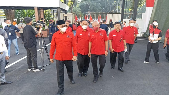 Partai Pertama yang Daftar ke KPU, PDIP Targetkan Hattrick Pemilu