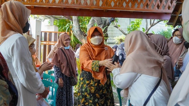 Salurkan Bantuan Peralatan Usaha Untuk UMKM, Anis: Aksi Nyata Tingkatkan Ekonomi Masyarakat