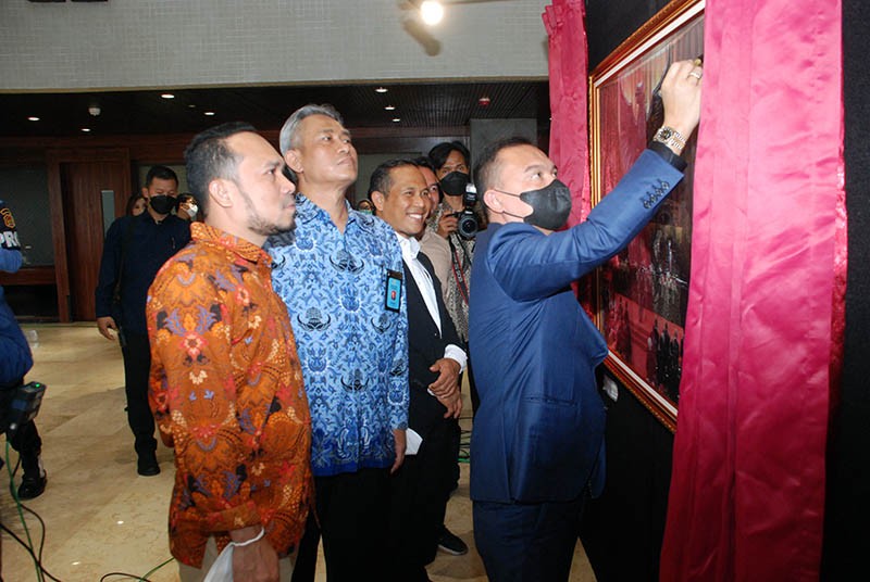 Sufmi Dasco Ahmad Resmikan Pameran Foto DPR
