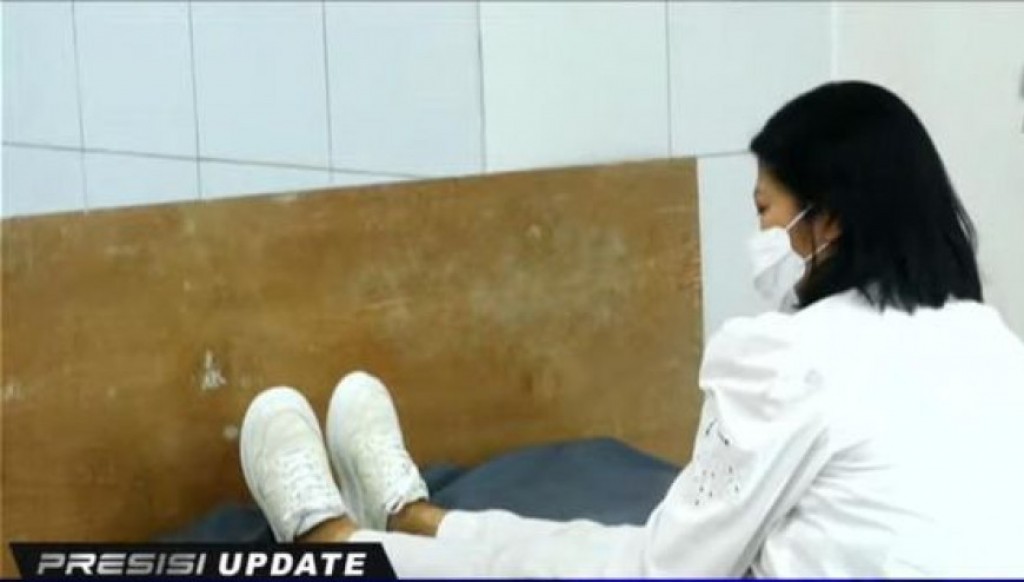 Rekosntruksi Pembunuhan Brigadir J, Putri Candrawathi Berbaring di Ranjang Kenakan Baju Putih