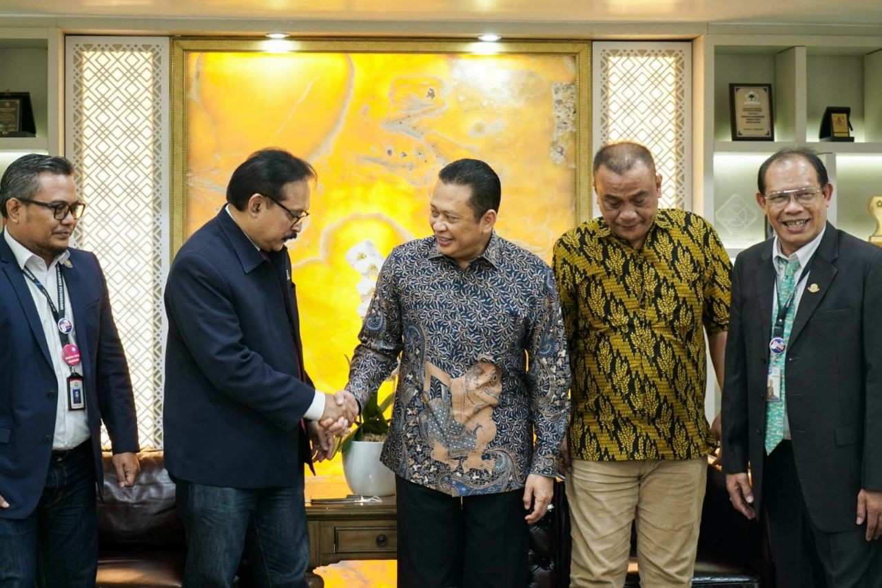 Terima Rektor UKI, Ketua MPR RI Akan Orasi Kebangsaan pada Sidang Terbuka Senat Universitas