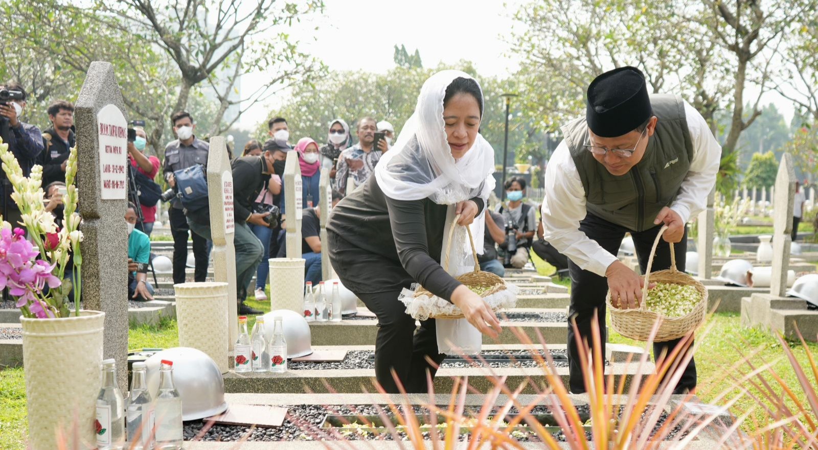 Ajak Ziarah ke Makam Taufiq Kiemas, Sinyal Puan Lamar Muhaimin?
