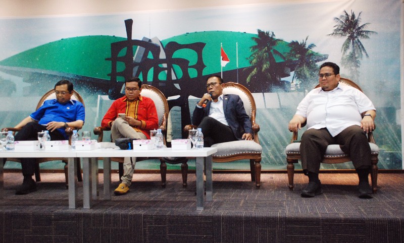 Dialektika Demokrasi DPR " Benarkah Pemilu 2024 Akan Curang?"