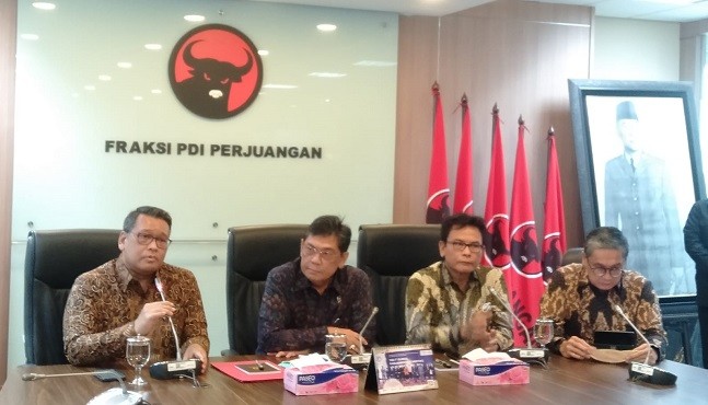 Terkait Insiden Kanjuruhan, DPR: Jangan Hanya Evaluasi, Pidanakan Jika Ada Kesalahan