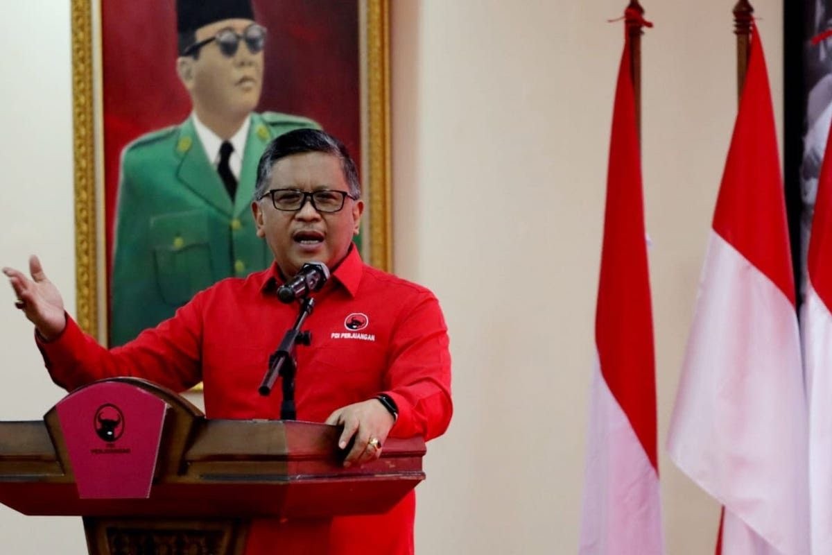 Dukung Reshuffle, Hasto: Pak Jokowi Butuh Menteri yang Loyal