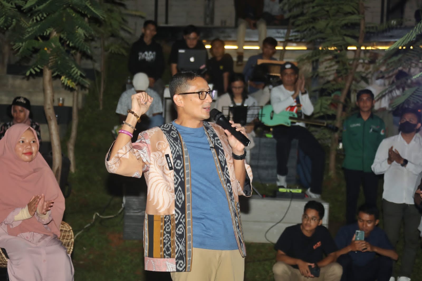Sandiaga Uno Beri Pelatihan Pemasaran dan Konten Kreator