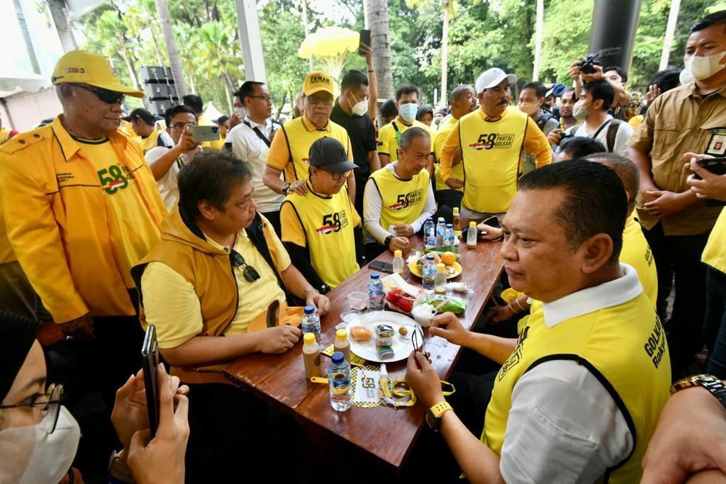Ketua MPR RI Bersama Ketum Golkar dan Jutaan Kader Ikuti Jalan Sehat HUT Golkar