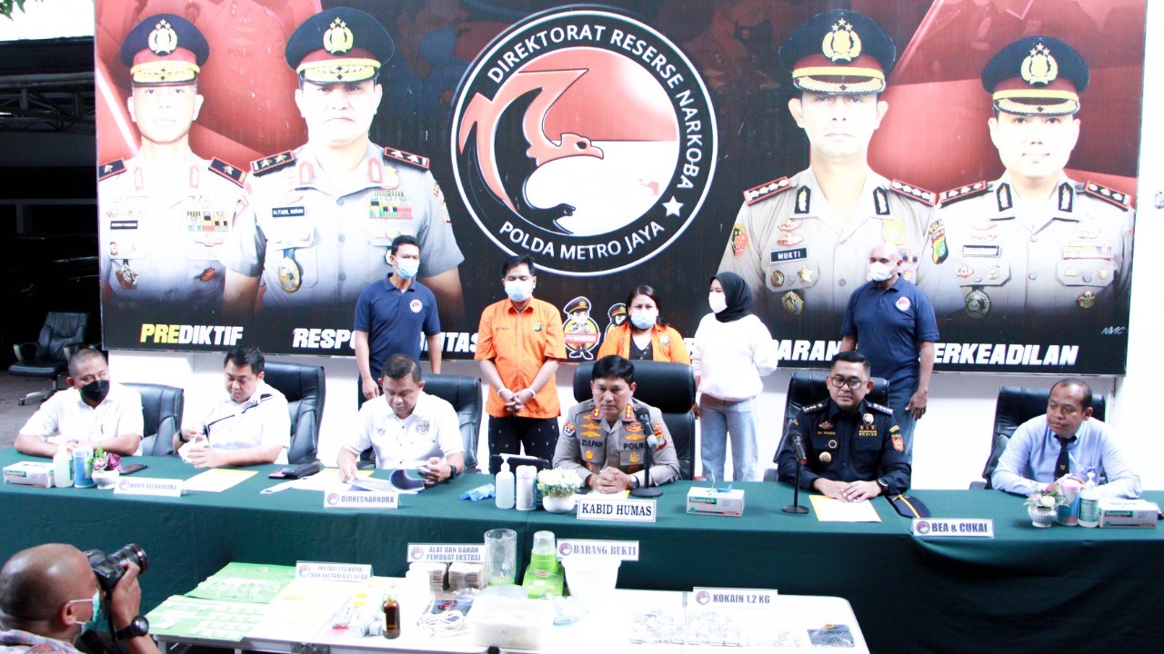 Demi Lolos Pemeriksaan di Bandara Soetta, Wanita Asal Peru Telan 1,2 Kilo Kokain