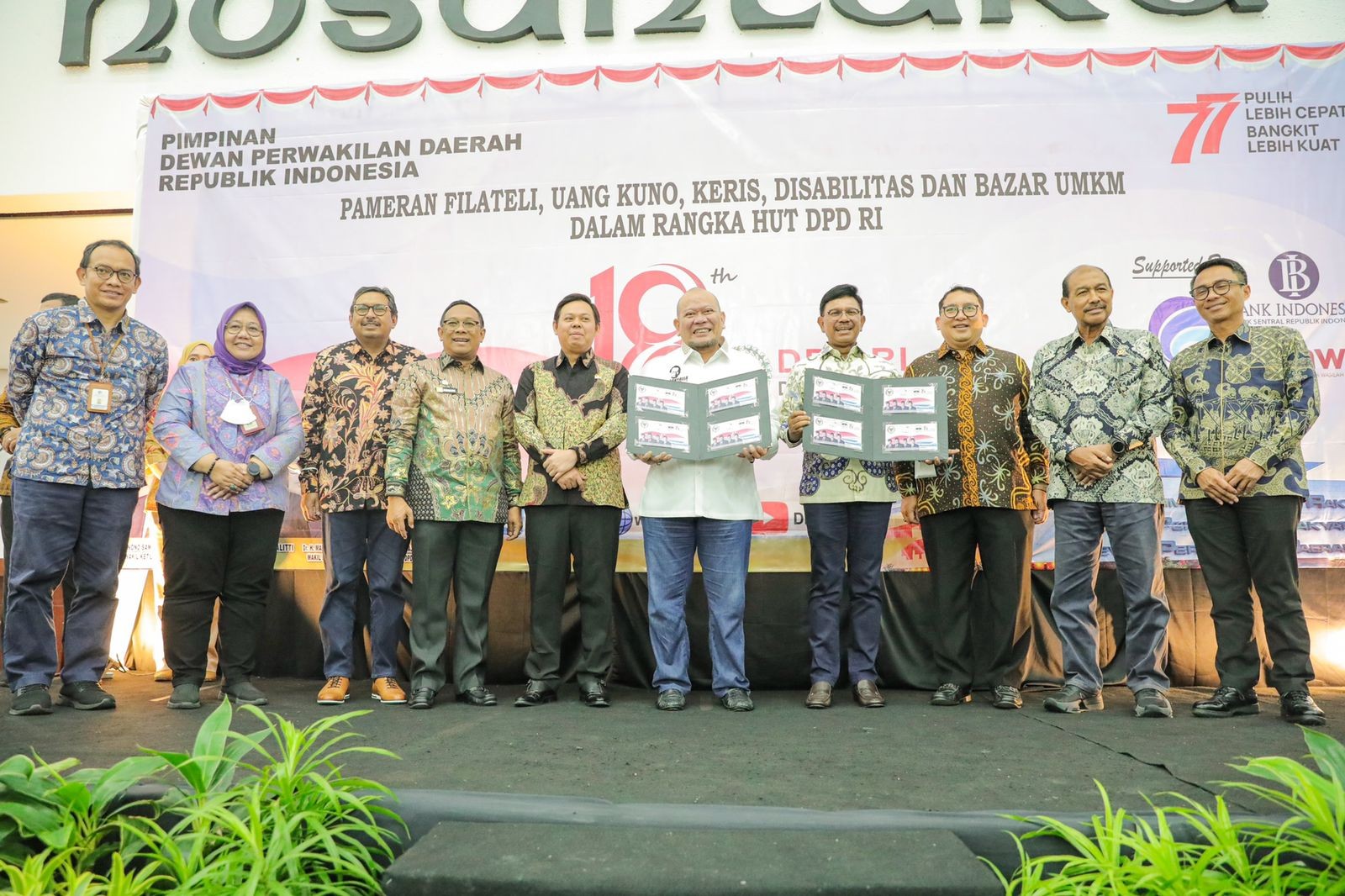 Rayakan HUT Ke-18, DPD RI Gelar Pameran Filateli Hingga Bazar UMKM