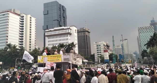 Massa Aksi 414 GNPR Padati Kawasan Patung Kuda 