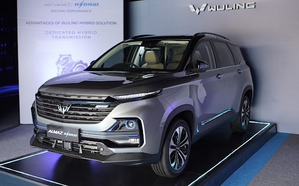 Wuling Resmi Luncurkan Almaz Hybrid