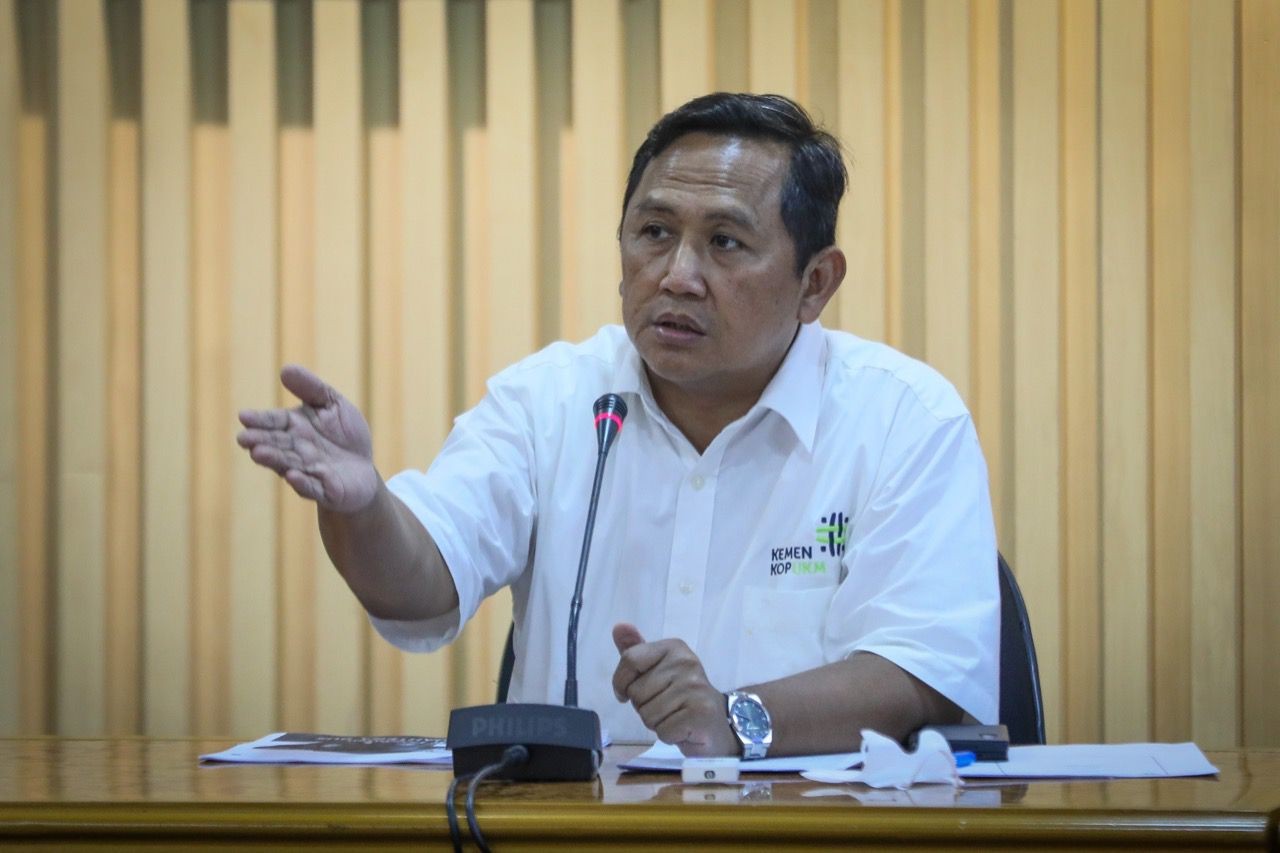 Kemenkop Pastikan Minyak Makan Merah Hanya Diproduksi Koperasi Petani Sawit