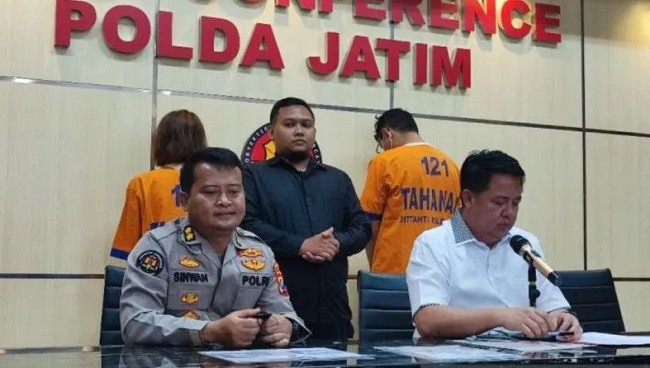 Wow...Ternyata Dua Pemeran 'Kebaya Merah' Sudah Buat 92 Video Porno