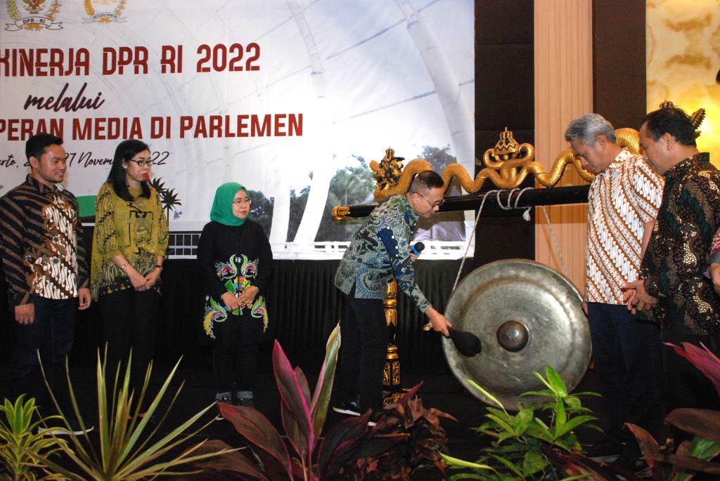 Refleksi Kinerja DPR RI 2022 dan Peran Media di Parlemen