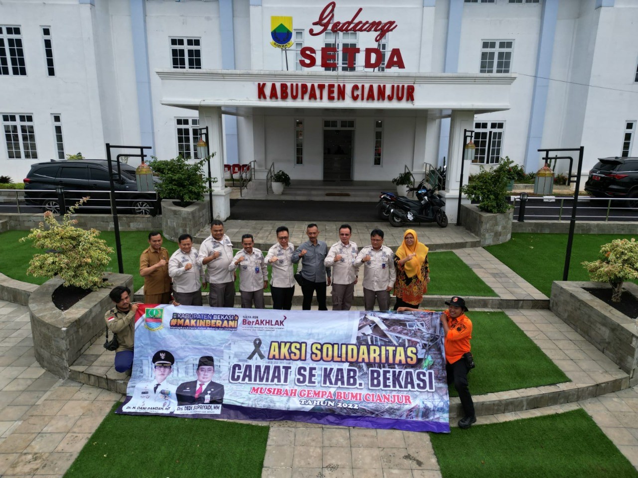 Camat se-Kabupaten Bekasi Berikan Bantuan Korban Gempa ke Kabupaten Cianjur