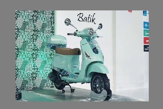 Piaggio Hadirkan Vespa Batik SE