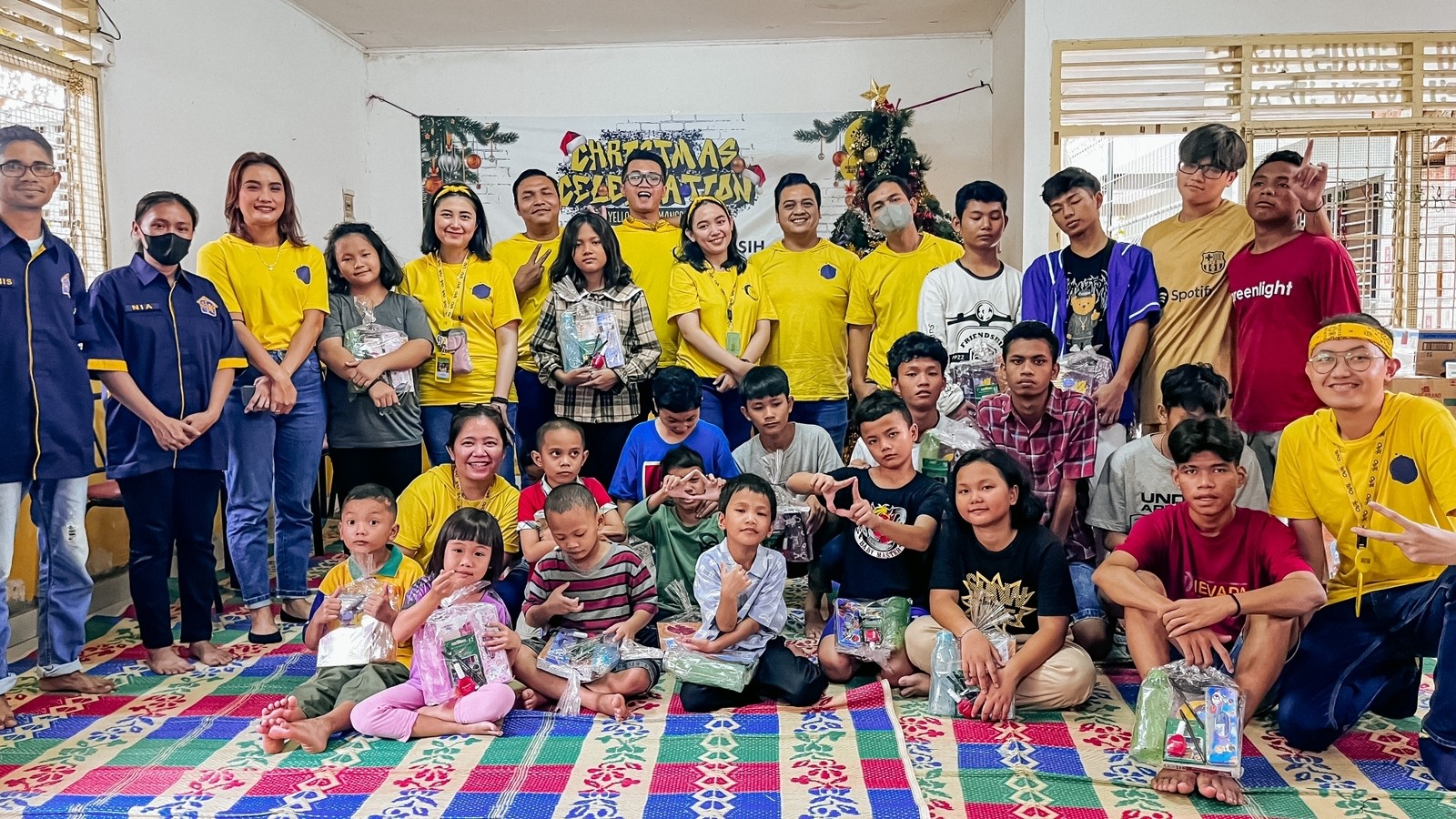 Semarak Nataru, YELLO Hotel Manggarai Gelar Kegiatan sosial di Panti Asuhan Griya Asih