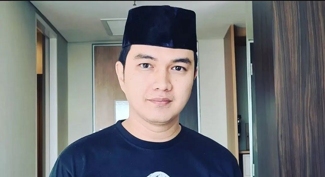 Bela Istri Idra Bekti, Aldi Taher ke Warganet: Udah Gak Nyumbang, Malah Prepet-prepet Doang 