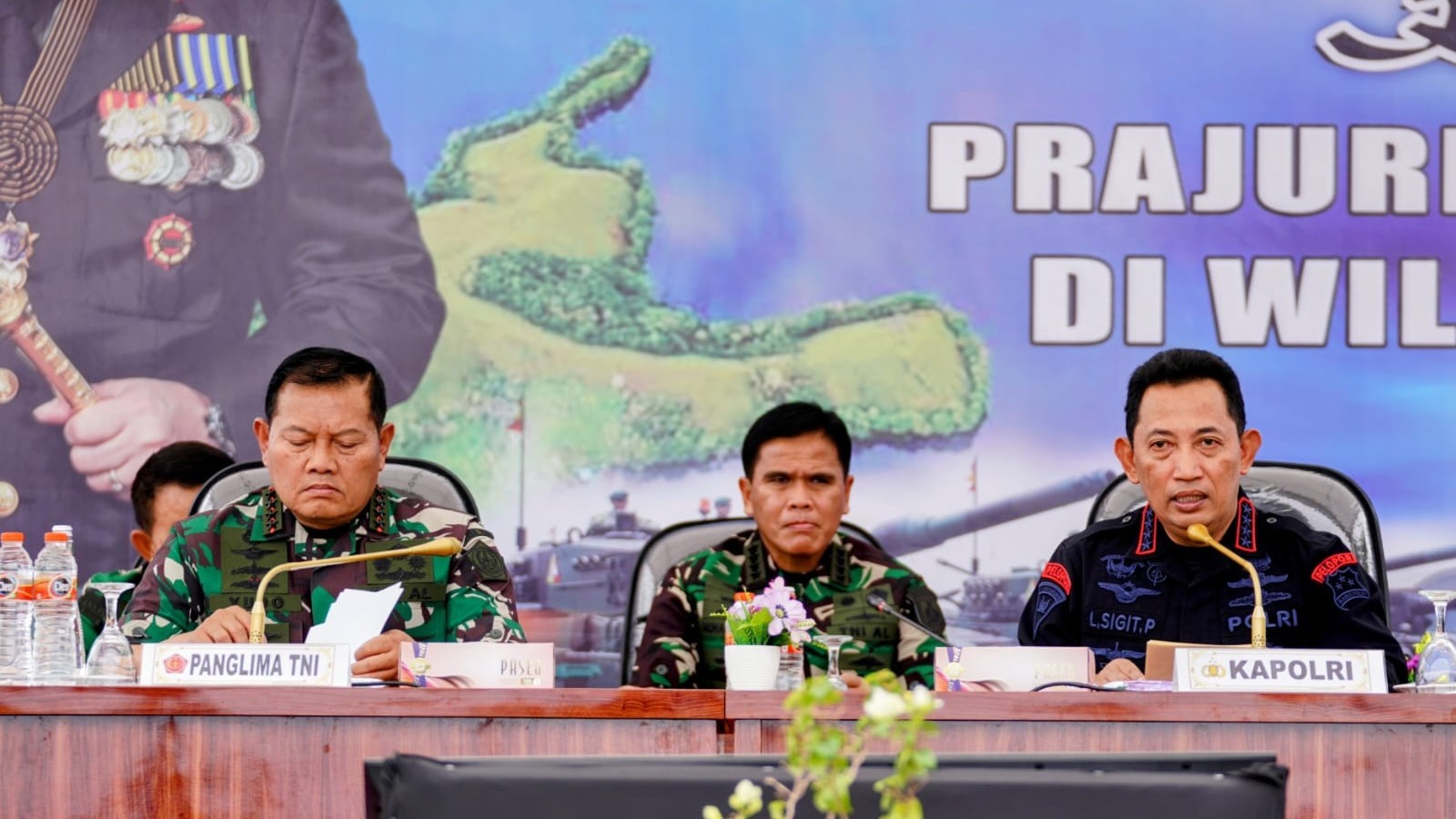 Kapolri: TNI-Polri Siap Kawal Seluruh Kebijakan Pemerintah Terkait Pembangunan Papua 