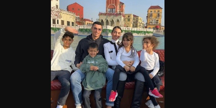 Ronaldo dan Georgina Nikmati Hari Keluarga di Riyadh's Boulevard World