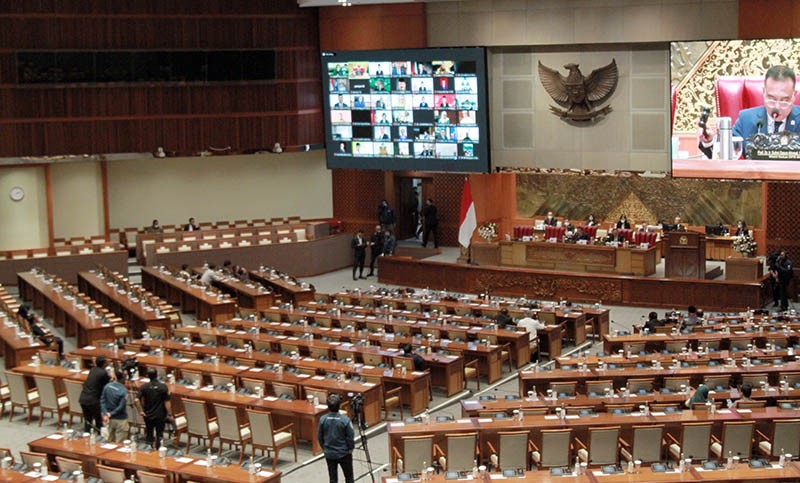 DPR Gelar Paripurna Pengesahan Calon Anggota KPI Pusat
