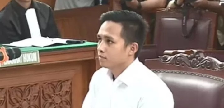 Bharada E Divonis 1 Tahun 6 Bulan Penjara