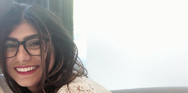 Wow...Mia Khalifa Bikin Pengguna Medsos Menarik Napas 