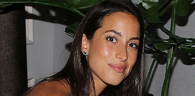 Pacar Brad Pitt, Ines de Ramon, Ajukan Dokumen untuk Perceraian