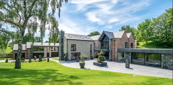 Mewahnya Rumah Cristiano Ronaldo yang Dijual 