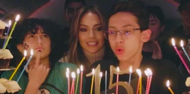 JLo dan Marc Anthony Rayakan 15 tahun anak kembar mereka