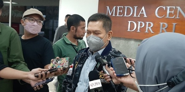 DPR Desak Hakim PN Jakpus Dipindah Ke Luar Jawa