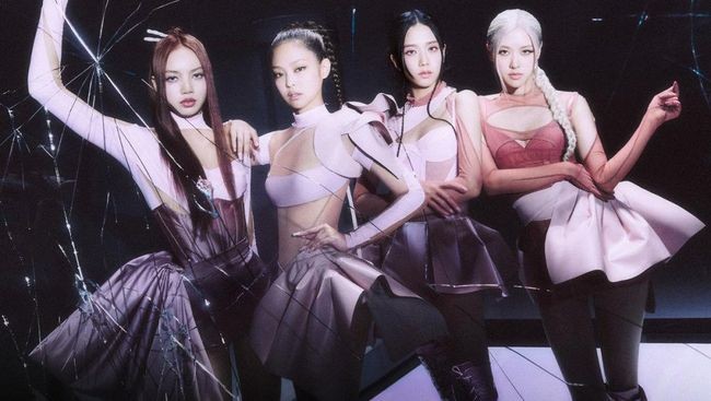Personil BLACKPINK Kepanasan Saat Konser di GBK